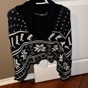 Elegant Black and White Women's Poncho